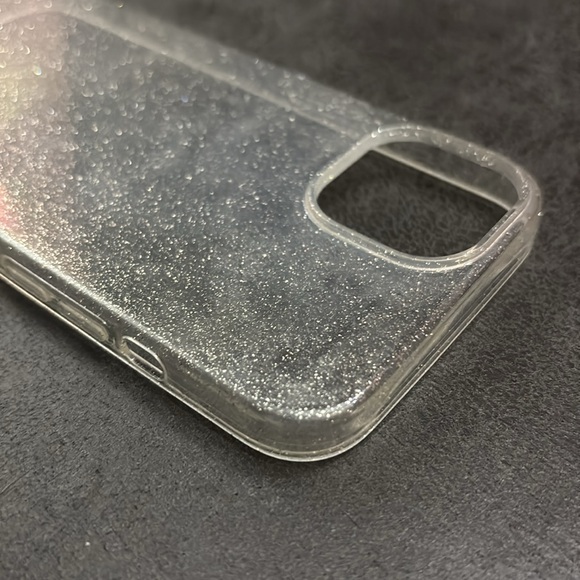 H&M Sparkly iPhone 13 case - Picture 4 of 4